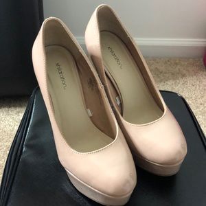 Nude Patent Pump